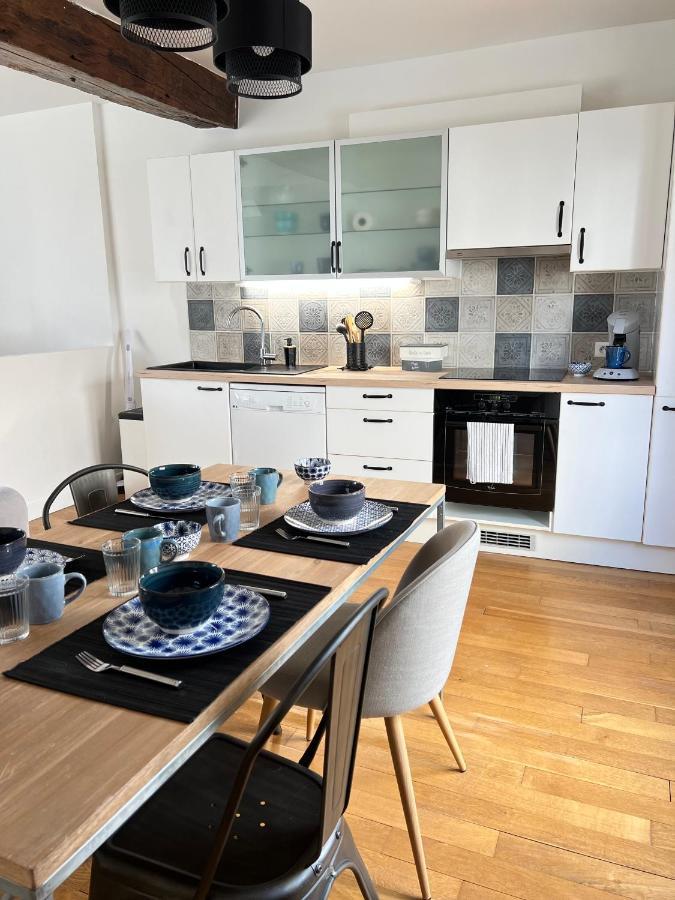 Le Rabelais, Superbe Appartement En Duplex, Proche Forteresse Et Monument Historique Chinon Exterior photo